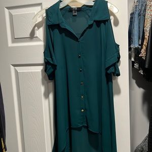 High-low green shirt